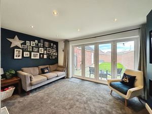 Photo 21- click for photo gallery